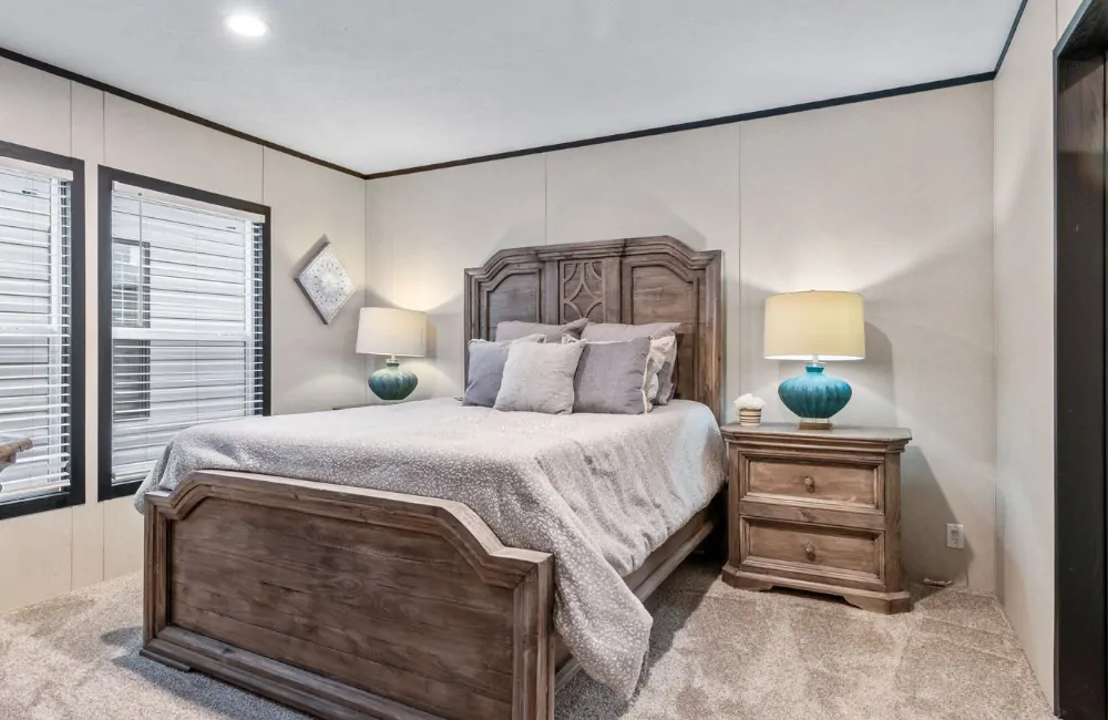 Renegade – SLT28483B-Bedroom