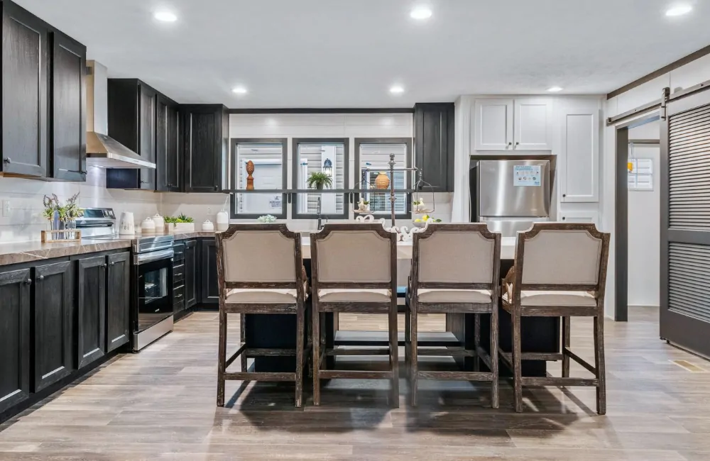 Renegade – SLT28483B-kitchen